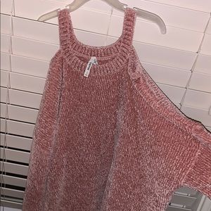 Off the shoulder pinky sweater